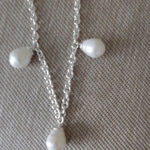Pearl sliverplated Necklace.
